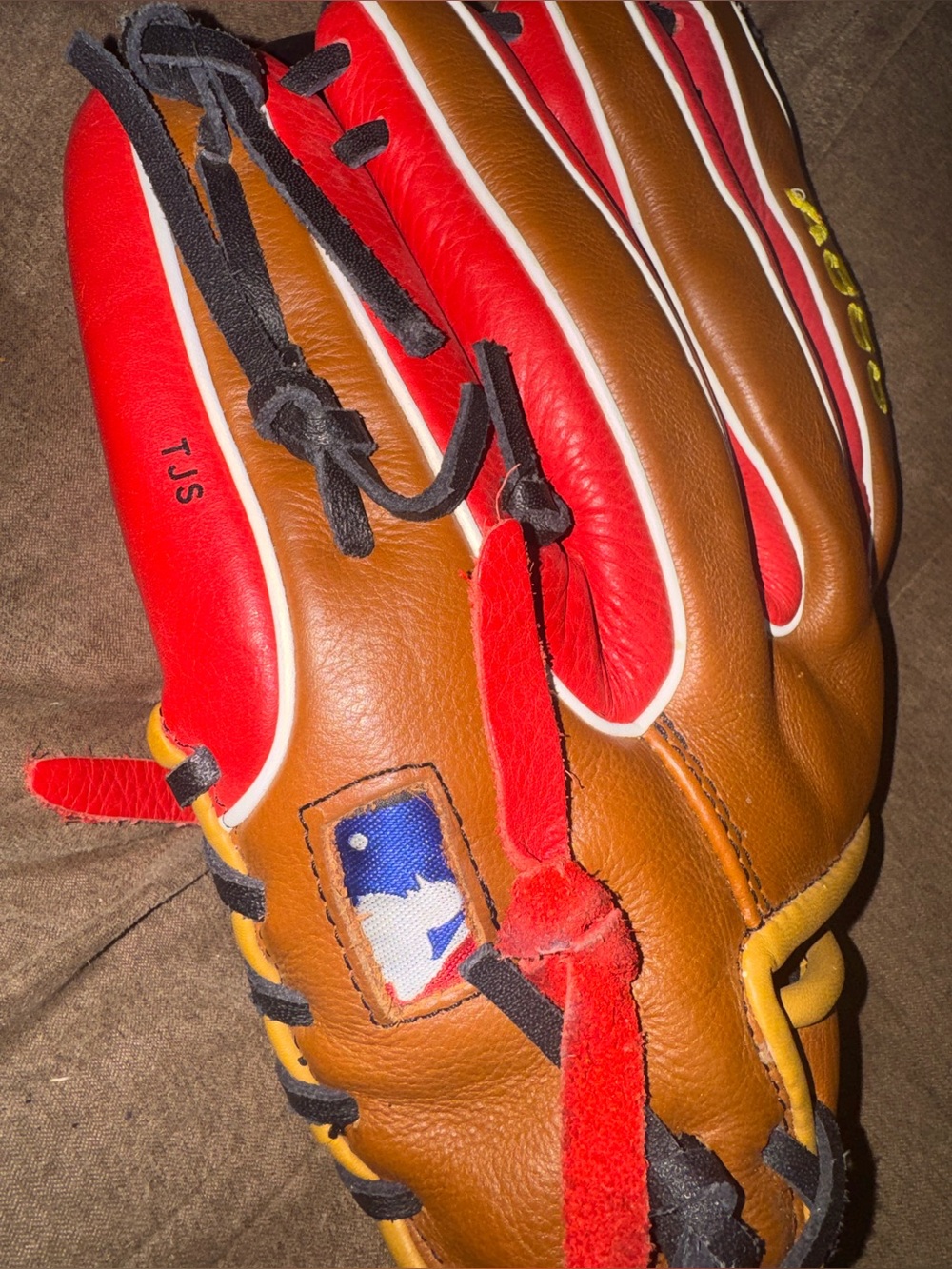 Wilson A550 TJS Brown and Red Leather Baseball Glove